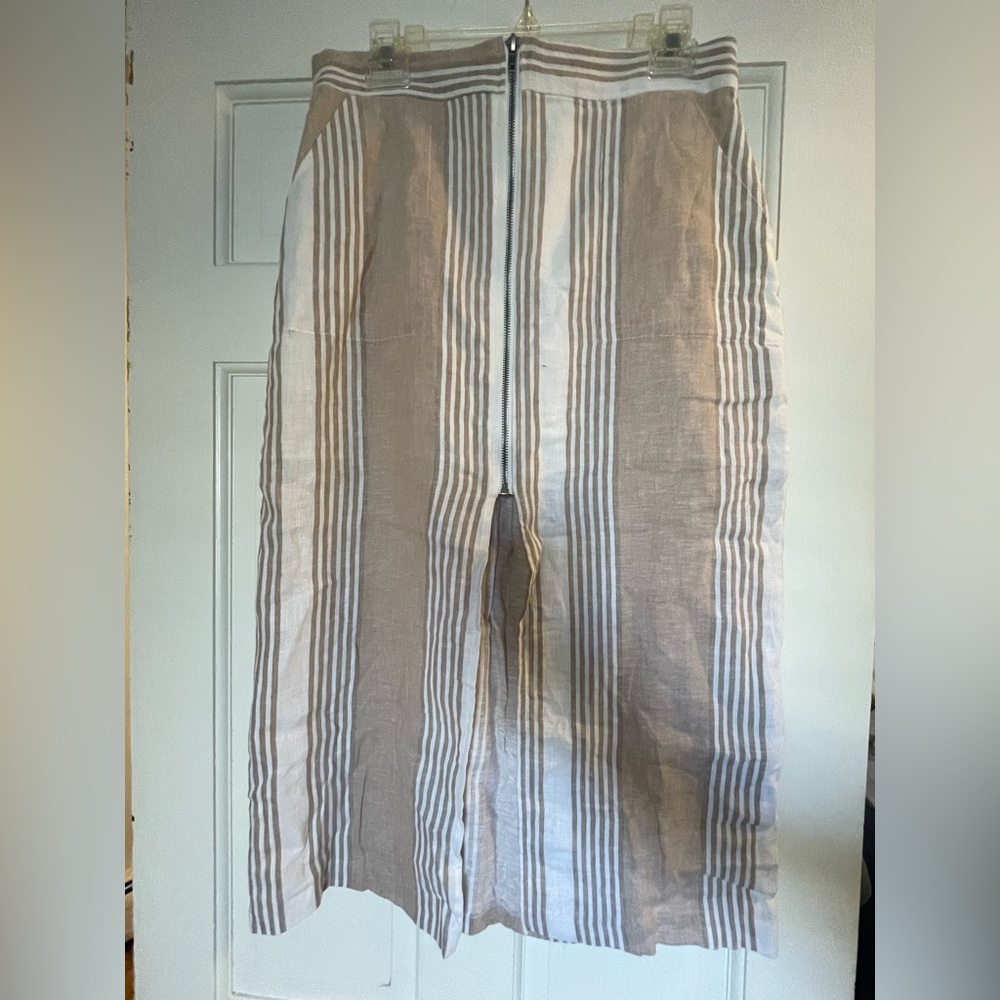 BCBGeneration Sand and White Linen Skirt